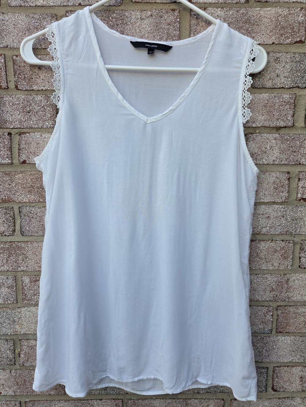 Vero Moda White Lace Trim V-Neck Tank Top Cottagecore Boho Minimalist Medium